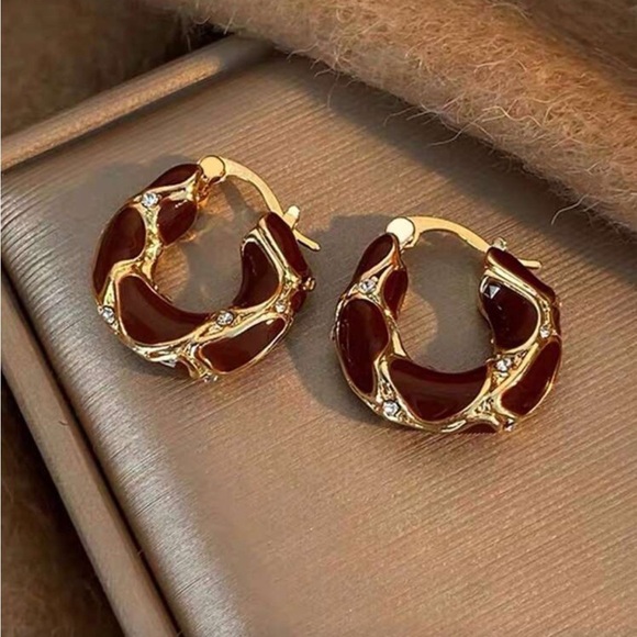Zara Elegant Gold and Brown Hoop Earrings - Picture 3 of 4
